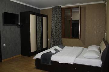 Фото номера Двухместный номер Делюкс с 1 кроватью Отель Hotel Elegant г. Тбилиси 4