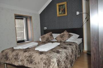 Фото номера Большой двухместный номер с 1 кроватью Отель Hotel Your Comfort г. Тбилиси 4