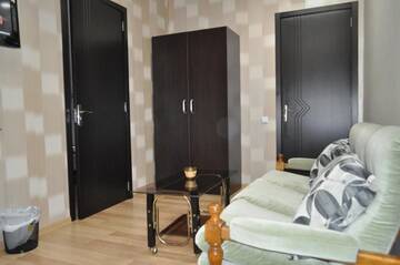 Фото номера Большой двухместный номер с 1 кроватью Отель Hotel Your Comfort г. Тбилиси 9