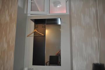 Фото номера Бюджетный двухместный номер с 1 кроватью Отель Hotel Your Comfort г. Тбилиси 8
