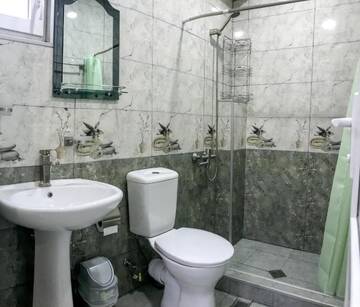 Фото номера Апартаменты с видом на сад Гостевой дом Guest House Beautiful Tbilisi г. Тбилиси 6