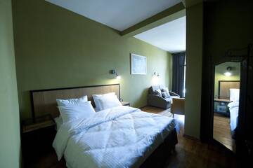 Фото номера Представительский двухместный номер Отель Boutique Hotel 27 г. Тбилиси 14