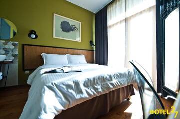 Фото номера Стандартный двухместный номер с 1 кроватью размера «queen-size» Отель Boutique Hotel 27 г. Тбилиси 12