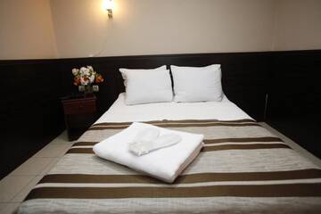 Фото номера Стандартный двухместный номер с 1 кроватью Отель Rose Hotel г. Тбилиси 10