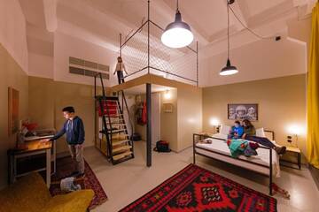 Фото номера Четырехместный номер с террасой Отель Fabrika Hostel &amp; Suites г. Тбилиси 4