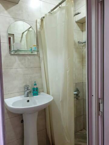 Фото номера Двухместный номер с 1 кроватью Мини-отель Hotel Station Square г. Тбилиси 27