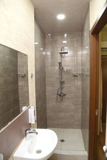 Фото номера Бюджетный двухместный номер с 1 кроватью Отель Atlant Hotel г. Тбилиси 9