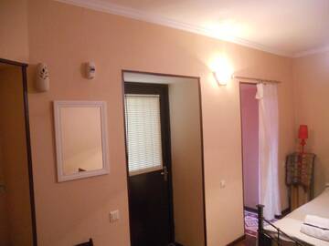 Фото номера Апартаменты - 1-й этаж Гостевой дом Rooms Apartment г. Тбилиси 20