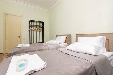Фото номера Стандартный двухместный номер с 2 отдельными кроватями Отель Jako Boutique Hotel г. Тбилиси 3