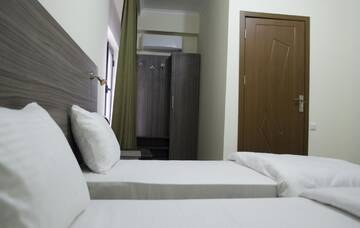 Фото номера Двухместный номер с 1 кроватью или 2 отдельными кроватями Отель Hotel M9 г. Тбилиси 6