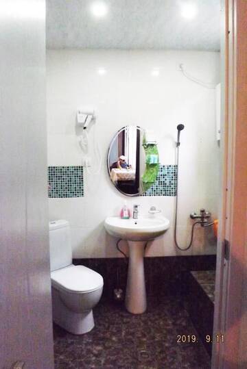 Фото номера Четырехместный номер &quot;Комфорт&quot; Гостевой дом Guest House ING г. Тбилиси 9