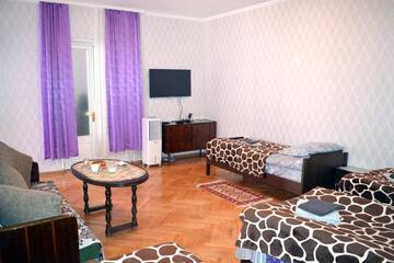 Фото номера Четырехместный номер &quot;Комфорт&quot; Гостевой дом Guest House ING г. Тбилиси 7