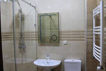 Фото номера Трехместный номер с 3 отдельными кроватями Отель Liel г. Тбилиси 4