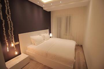 Фото номера Улучшенные апартаменты Отель Super Luxury Apartments г. Тбилиси 5