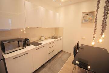 Фото номера Улучшенные апартаменты Отель Super Luxury Apartments г. Тбилиси 3
