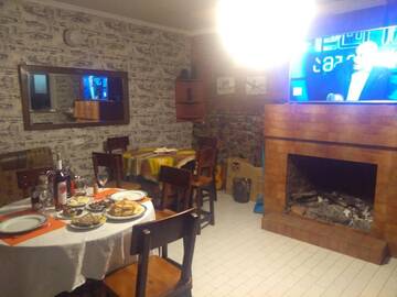Фото номера Семейный люкс с балконом Отель Mia B&amp;B Old Tbilisi г. Тбилиси 40