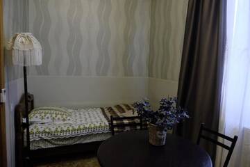 Фото номера Семейный люкс с балконом Отель Mia B&amp;B Old Tbilisi г. Тбилиси 21