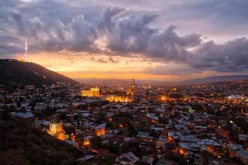 Фото номера Семейный люкс с балконом Отель Mia B&amp;B Old Tbilisi г. Тбилиси 37