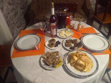 Фото номера Семейный люкс с балконом Отель Mia B&amp;B Old Tbilisi г. Тбилиси 39