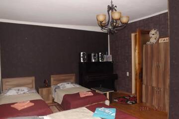 Фото номера Семейный номер с видом на сад Гостевой дом Guest House Gio г. Тбилиси 11
