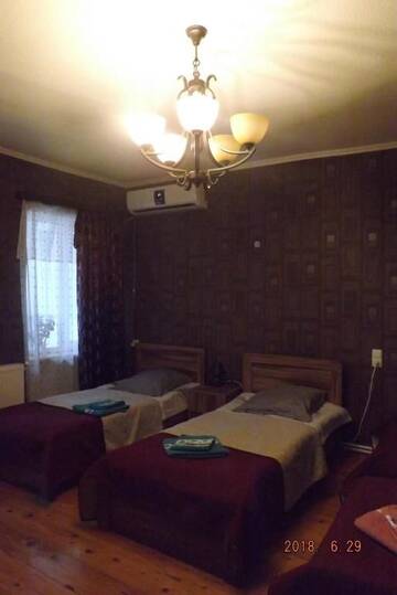 Фото номера Семейный номер с видом на сад Гостевой дом Guest House Gio г. Тбилиси 24
