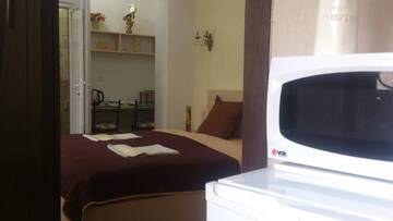 Фото номера Стандартный двухместный номер с 1 кроватью Гостевой дом Guest house Madonna г. Тбилиси 11