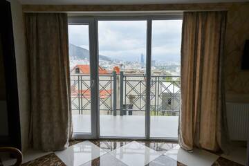 Фото номера Люкс с видом на город Отель MariaLuis Hotel г. Тбилиси 5