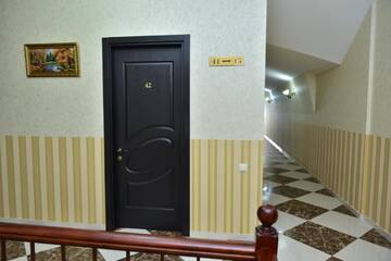 Фото номера Стандартный двухместный номер с 1 кроватью Отель MariaLuis Hotel г. Тбилиси 4