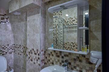 Фото номера Люкс с видом на город Отель MariaLuis Hotel г. Тбилиси 7