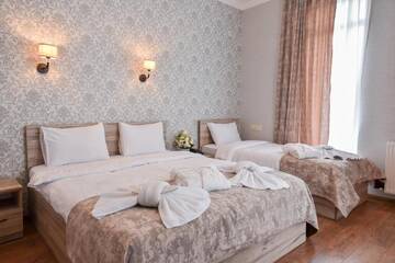 Фото номера Стандартный трехместный номер Отель MariaLuis Hotel г. Тбилиси 7