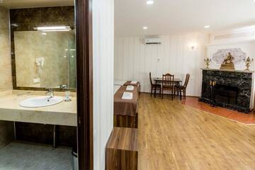 Фото номера Апартаменты - 1-й этаж Отель Elia Palace Hotel г. Тбилиси 11