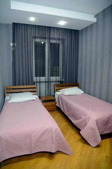 Фото номера Люкс с балконом Мини-отель Hotel Ata г. Тбилиси 6
