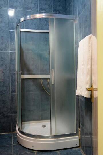 Фото номера Двухместный номер с 1 кроватью или 2 отдельными кроватями и дополнительной кроватью Мини-отель Hotel Ata г. Тбилиси 10