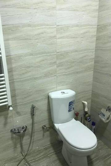 Фото номера Трехместный номер с душем Отель Apart Hotel Vera г. Тбилиси 2