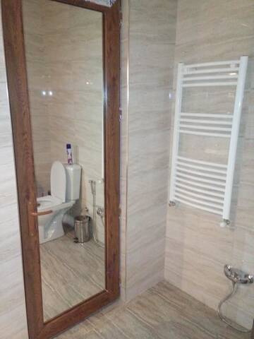 Фото номера Трехместный номер с балконом Отель Apart Hotel Vera г. Тбилиси 9