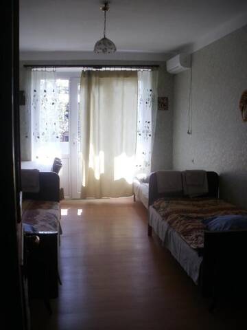 Фото номера Стандартный трехместный номер Гостевой дом Guest House Nochleg г. Тбилиси 23