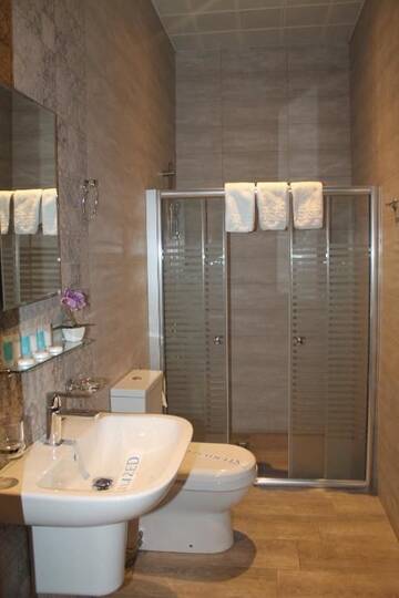Фото номера Семейный номер Делюкс Отель GSG Hotel г. Тбилиси 7