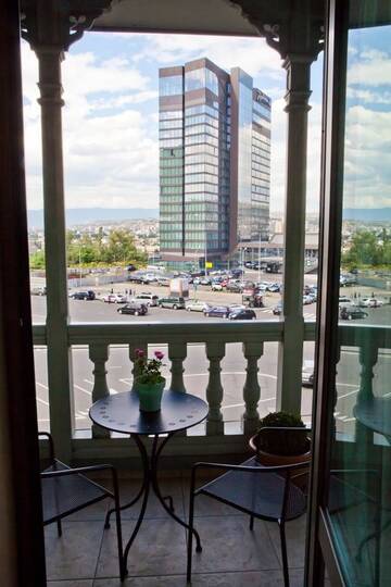 Фото номера Улучшенный люкс Отель Hotel Bella Casa г. Тбилиси 2
