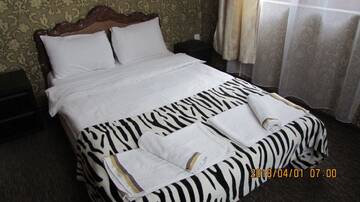 Фото номера Четырехместный номер с ванной комнатой Отель Hotel Old Avlabari г. Тбилиси 5