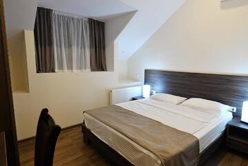 Фото номера Стандартный двухместный номер с 1 кроватью Отель MGK Hotel г. Тбилиси 7