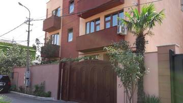Фото номера Улучшенные апартаменты Апарт-отели ApartHotel Otin г. Тбилиси 25