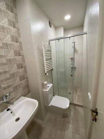 Фото номера Семейный номер Гостевой дом Apartament Xvicha г. Тбилиси 26