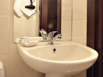 Фото номера Двухместный номер с 1 кроватью Отель Hotel Skip г. Тбилиси 4