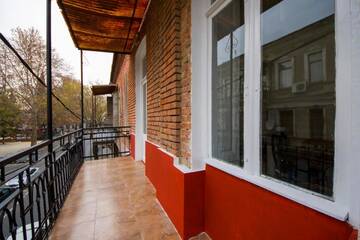 Фото номера Апартаменты с балконом Гостевой дом Guest House Naka г. Тбилиси 9