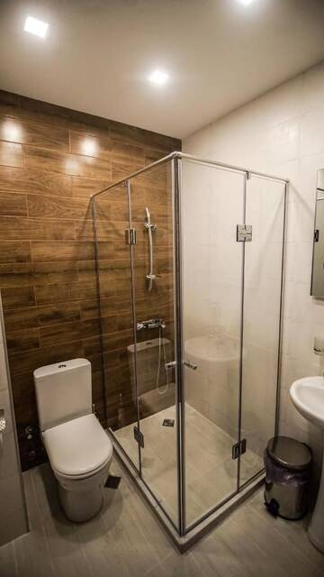 Фото номера Бюджетный двухместный номер с 1 кроватью Отель Hotel King Tom г. Тбилиси 2
