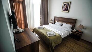 Фото номера Стандартный двухместный номер с 1 кроватью Отель Hotel King Tom г. Тбилиси 14
