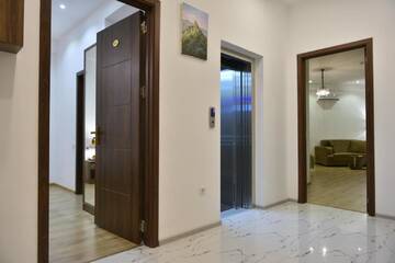 Фото номера Стандартный двухместный номер с 1 кроватью Отель Hotel King Tom г. Тбилиси 3