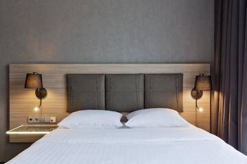 Фото номера Номер с кроватью размера «queen-size» Отель Moxy Tbilisi by Marriott г. Тбилиси 3