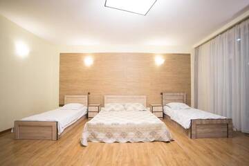 Фото номера Четырехместный номер с террасой Гостевой дом Terrace House Tbilisi г. Тбилиси 11