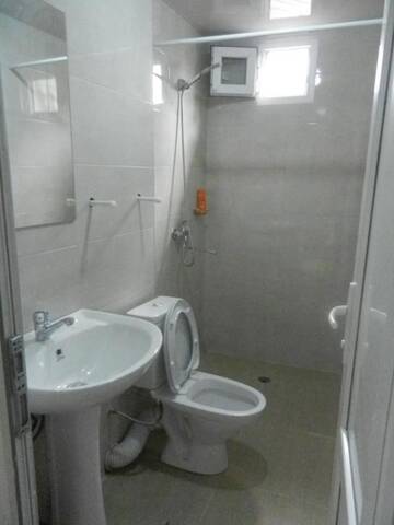 Фото номера Двухместный номер Делюкс с 1 кроватью и ванной Гостевой дом guest house katia tbilisi г. Тбилиси 7